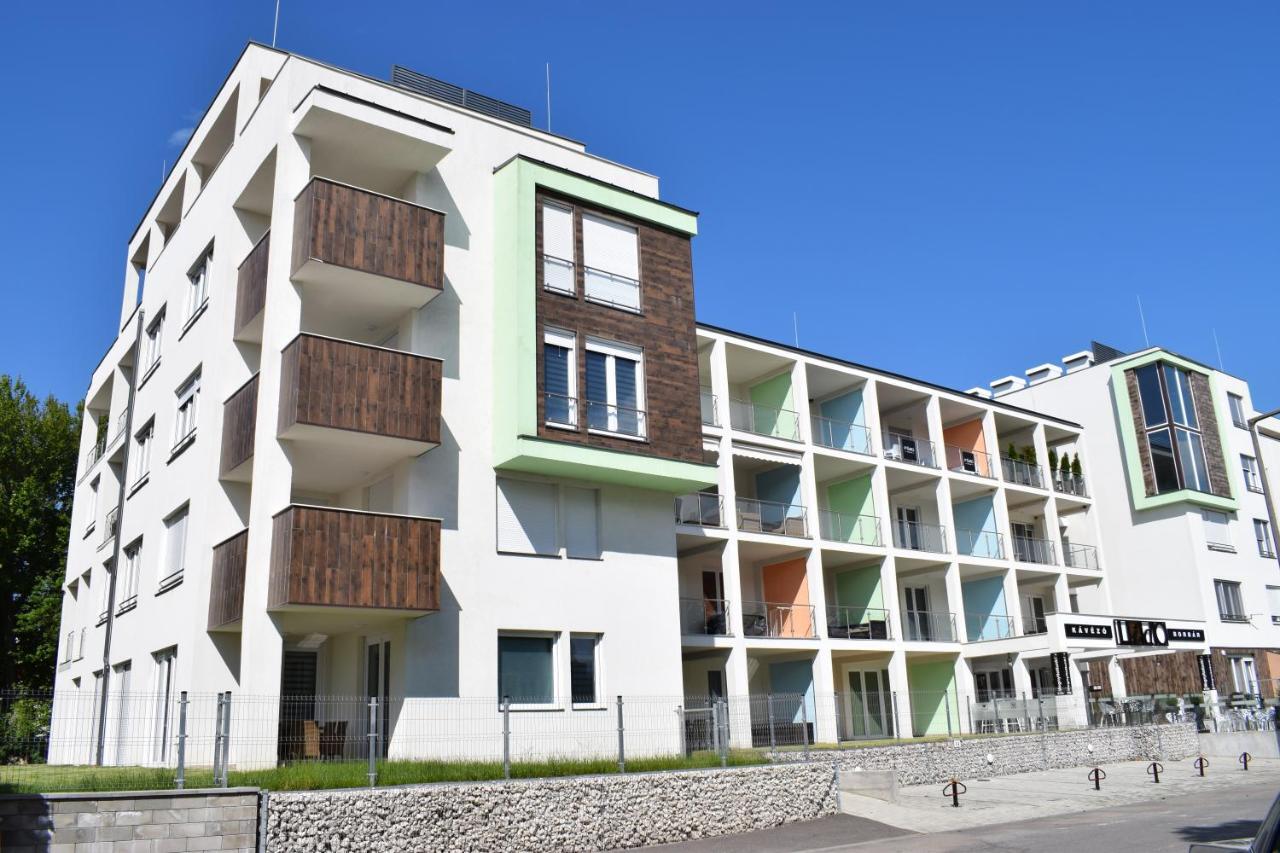 Lido Riviera, Relux Apartman בלטונללה מראה חיצוני תמונה